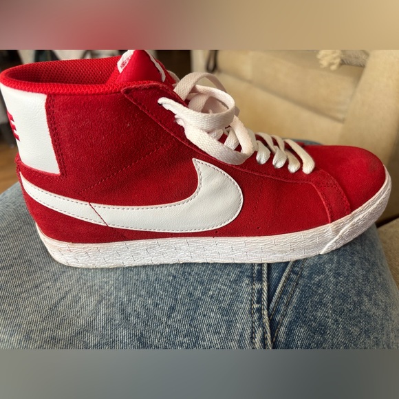 Nike Shoes - Nike SB Zoom Blazer Mid